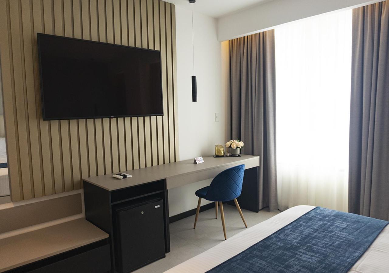 Hotel Veuxor Machala Bagian luar foto