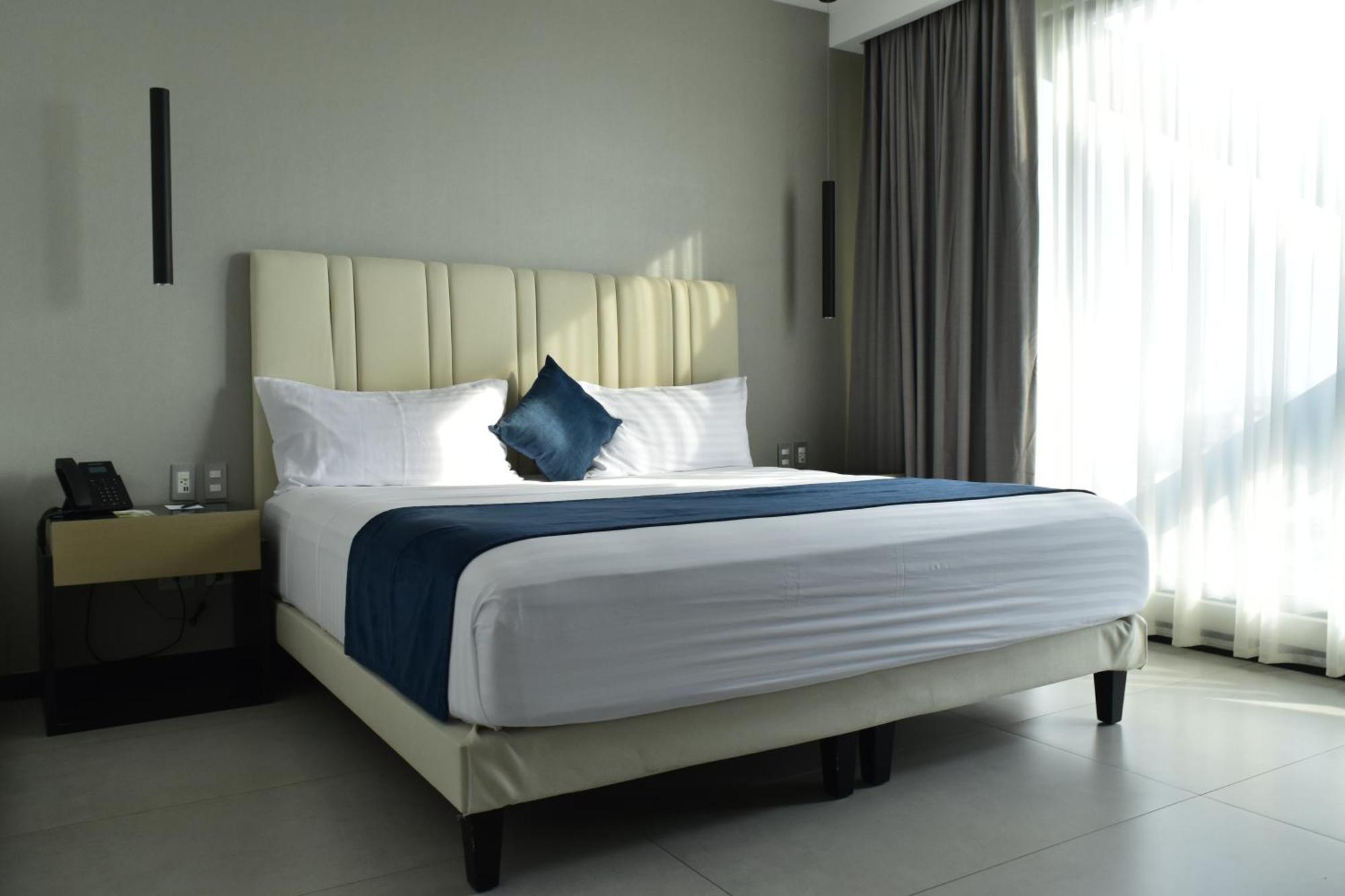 Hotel Veuxor Machala Bagian luar foto