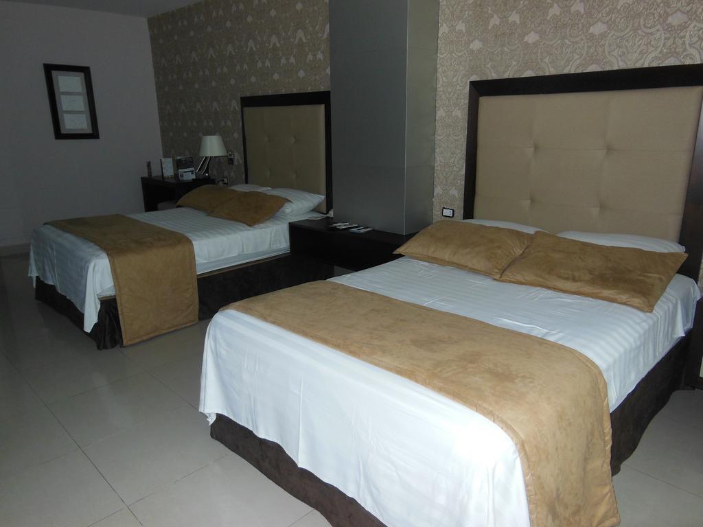 Hotel Veuxor Machala Bagian luar foto