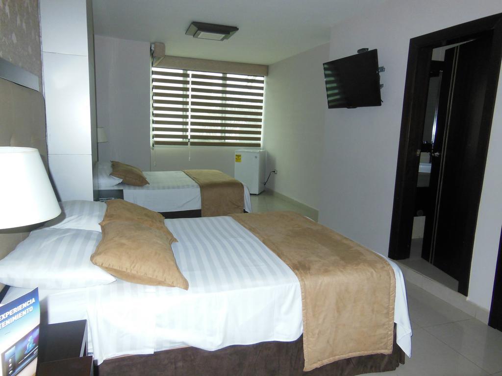 Hotel Veuxor Machala Bagian luar foto